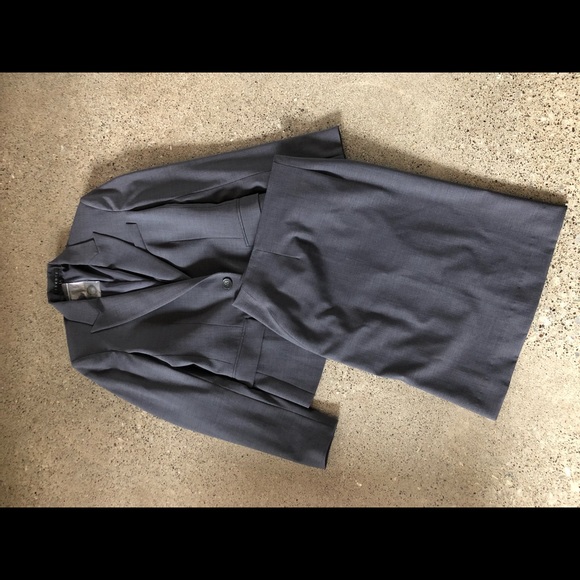 ❌SOLD❌Theory Wool Blazer and Skirt Set - Picture 1 of 15